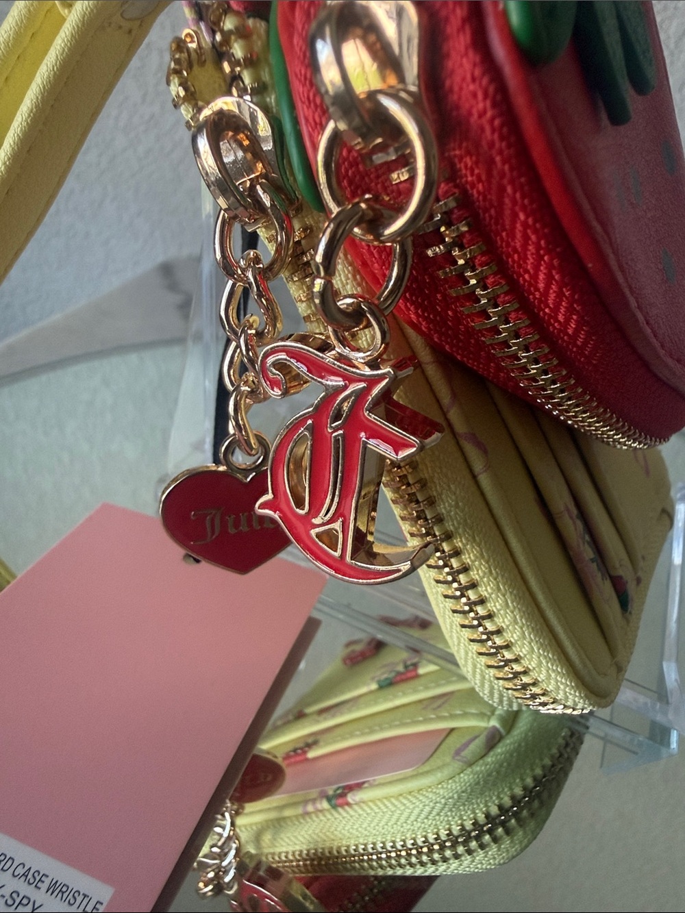 Juicy Couture Sweet Strawberry Zip Card Case Wristlet-NWT!!🍓🥂 - Picture 5 of 6